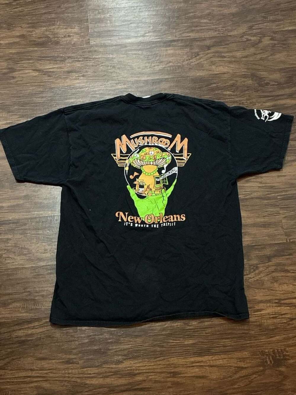 Vintage Mushroom New Orleans It's Worth The Trip! Black T-Shirt XL